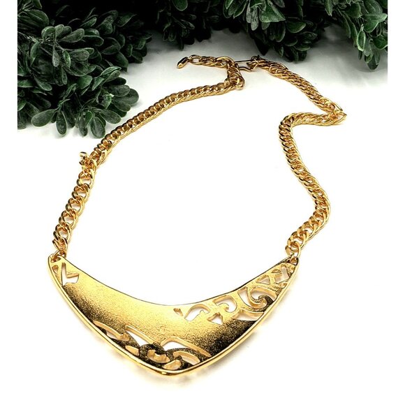 Vintage Gold-Tone Bib Necklace With Intricate Cutout Design & Link Chain - Picture 5 of 6